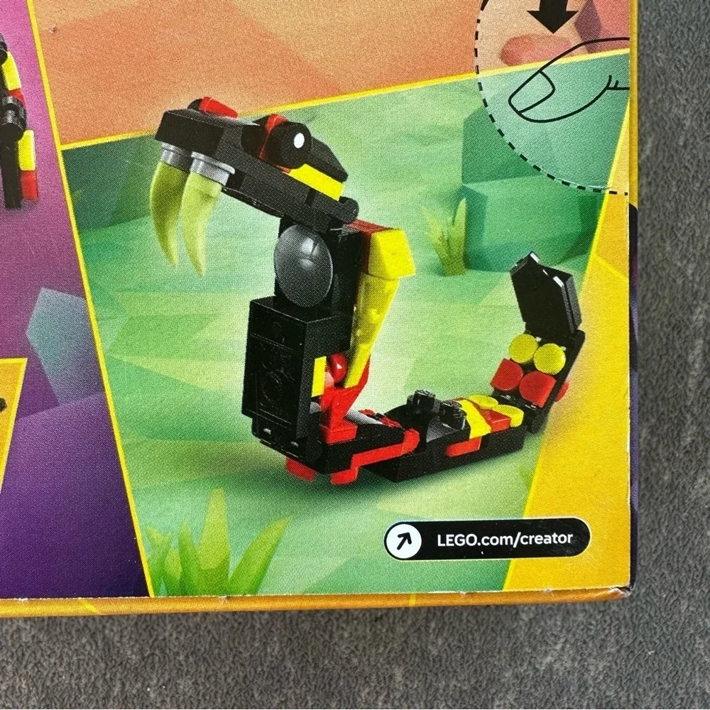 LEGO 31159 Surprising Spider 3-in-1 Set NIB